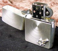 �W�b�|�@ZIPPO�@�C�j�V�����W�b�|�[�@�M�t�g